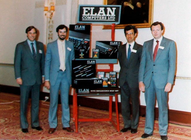 Команда Elan Computers. Слева направо: Майк Ширли, Роберт Мэйдж, Дэвид Леви и Кевин О'Коннел. Источник